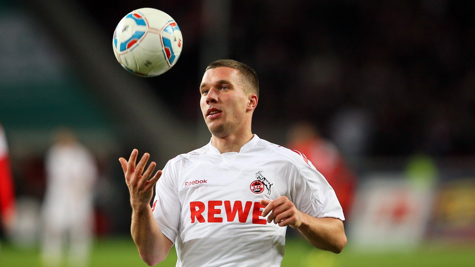 巴塞罗那球队精心准备，迎接挑战全力以赴，巴塞罗那全队合影